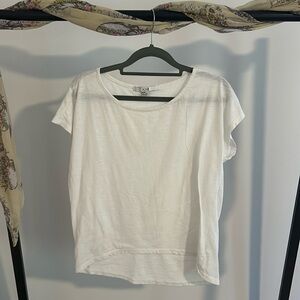 Forever 21 White T-shirt